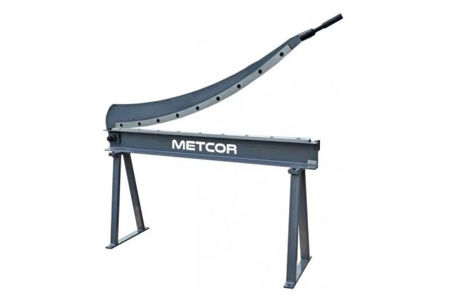 Сабельные гильотинные ножницы METCOR HS1300