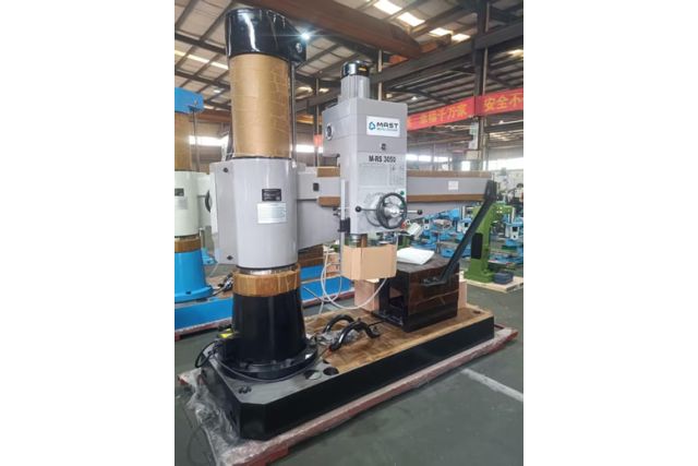 Сверлильный станок по металлу MAST Metalltechnik M-RS 3050